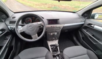 Opel Astra H full
