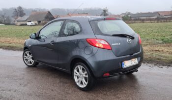 Mazda 2 full