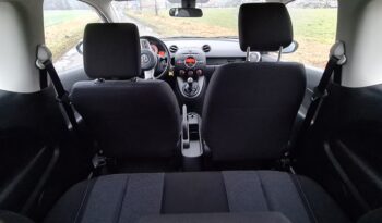 Mazda 2 full