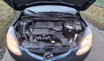 Mazda 2 full