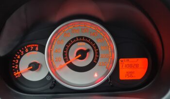 Mazda 2 full