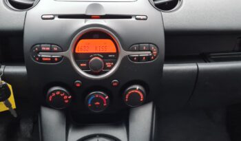 Mazda 2 full